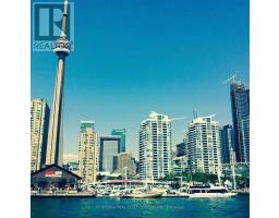 812 - 228 QUEENS QUAY W, Toronto, Ontario