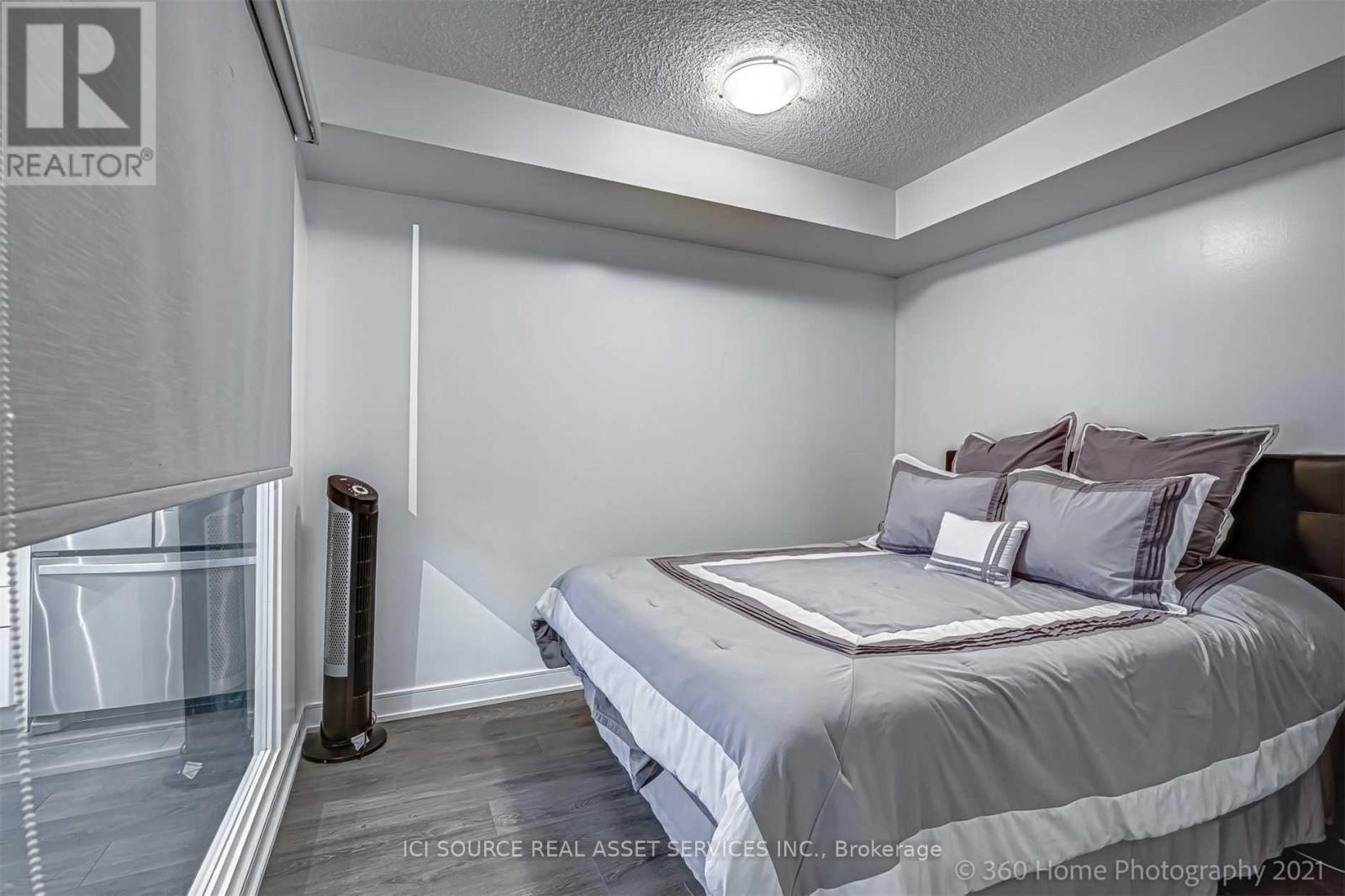 1020 - 525 Adelaide Street W, Toronto, Ontario  M5V 0N7 - Photo 19 - C13795142