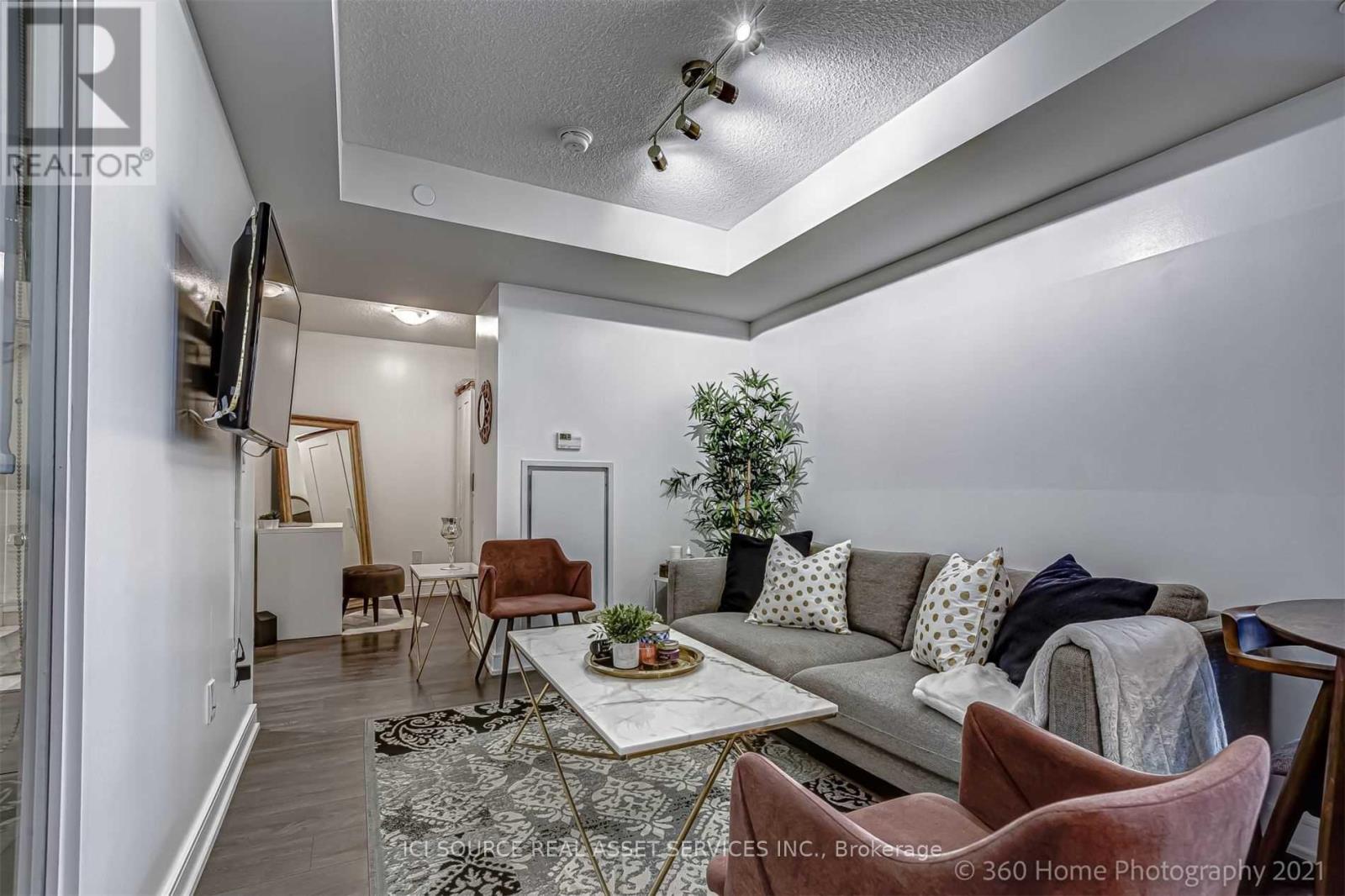 1020 - 525 Adelaide Street W, Toronto, Ontario  M5V 0N7 - Photo 5 - C13795142