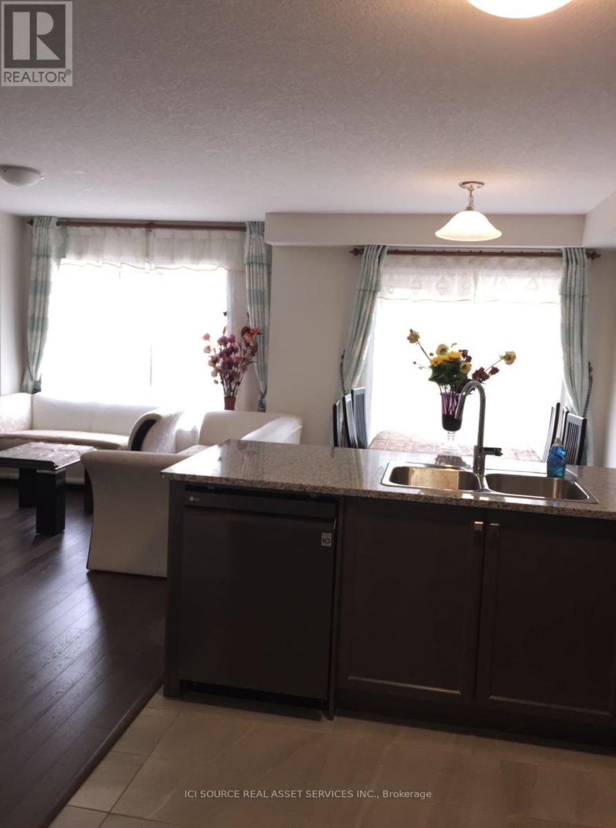 60 Scarletwood Street, Hamilton, Ontario  L8J 0K8 - Photo 13 - X13803630