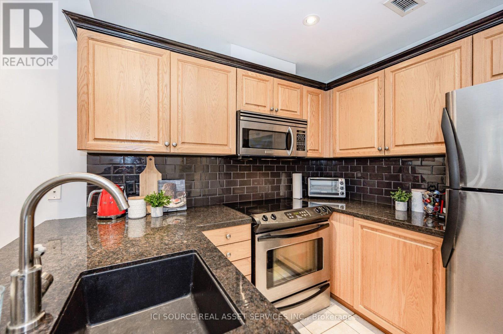 308 - 600 Eglinton Avenue E, Toronto, Ontario  M4P 1P3 - Photo 11 - C13805568