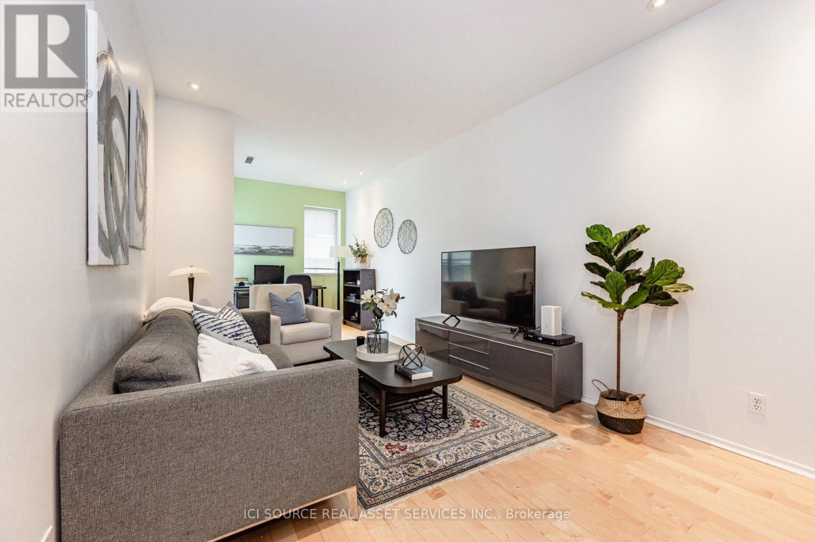 308 - 600 Eglinton Avenue E, Toronto, Ontario  M4P 1P3 - Photo 14 - C13805568