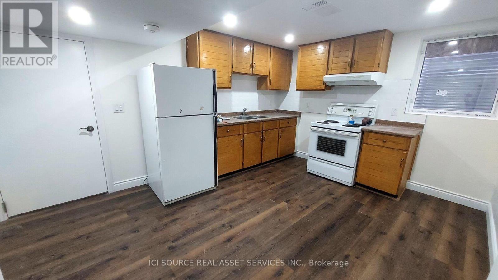 Lower - 2769 Willowmore Way, Mississauga, Ontario  L5N 3N8 - Photo 2 - W13812450