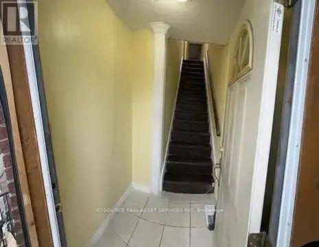 2nd Floor - 2609 Kingston Road, Toronto, Ontario  M1M 1M1 - Photo 4 - E13820938