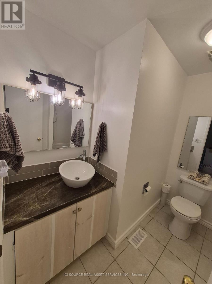 1576 Lassiter Terrace, Ottawa, Ontario  K1J 8N4 - Photo 12 - X13822158