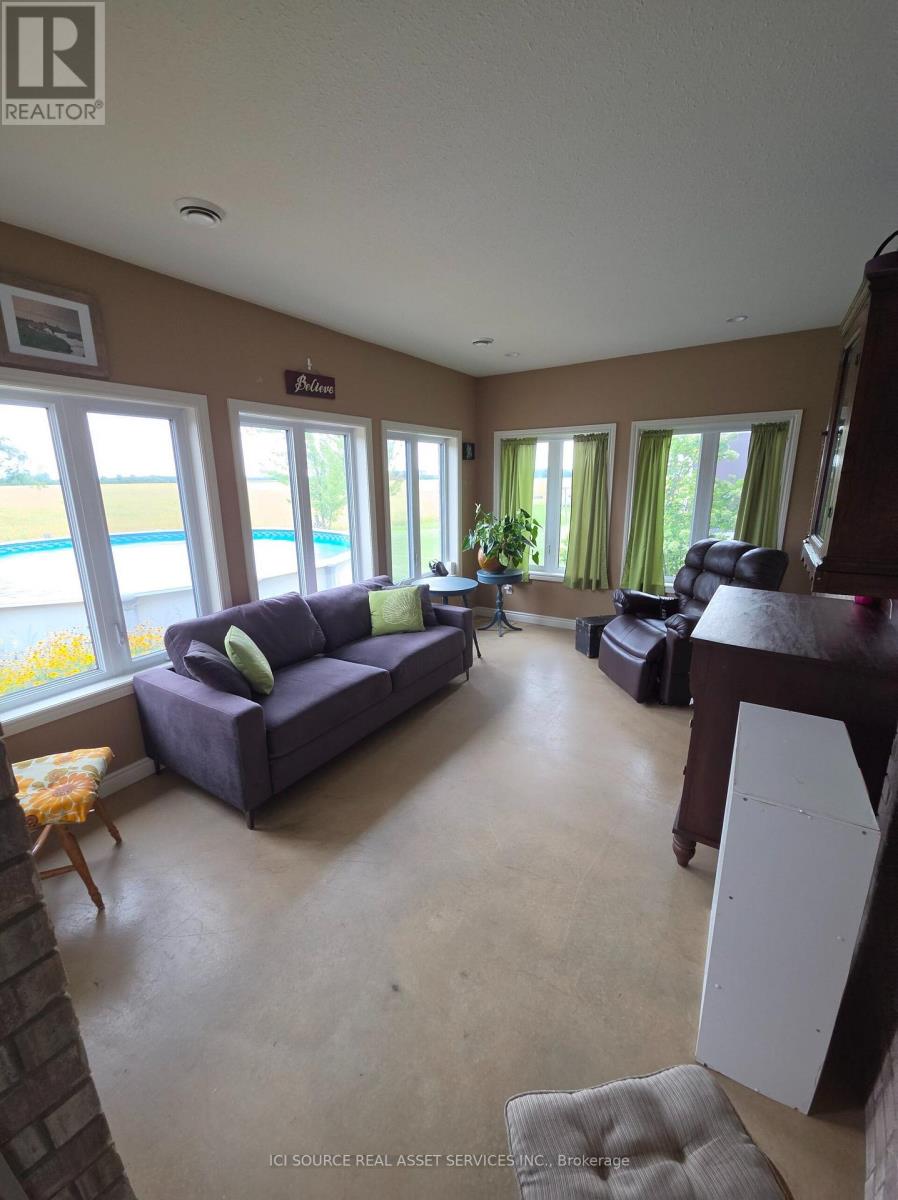 1532 Kerr Line, St. Clair, Ontario  N8A 4L2 - Photo 18 - X13824992