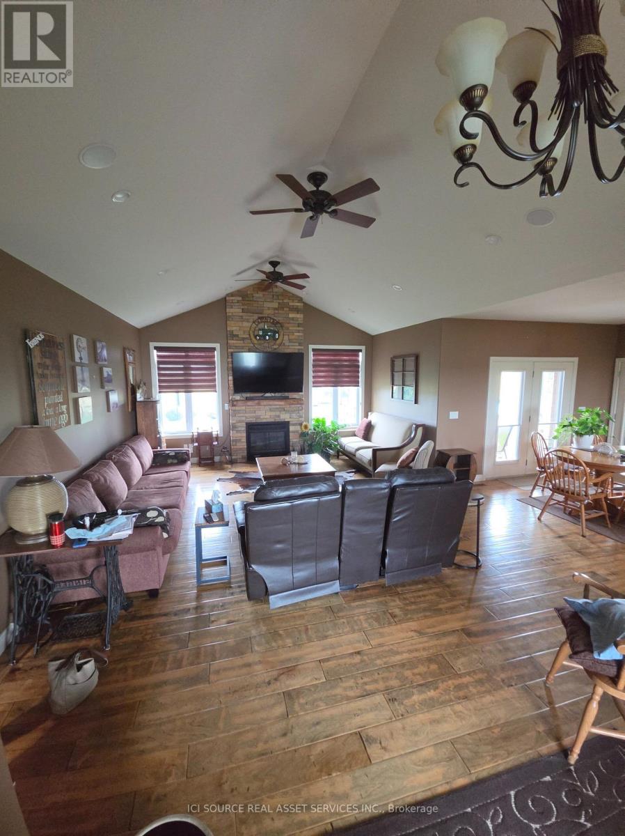 1532 Kerr Line, St. Clair, Ontario  N8A 4L2 - Photo 21 - X13824992