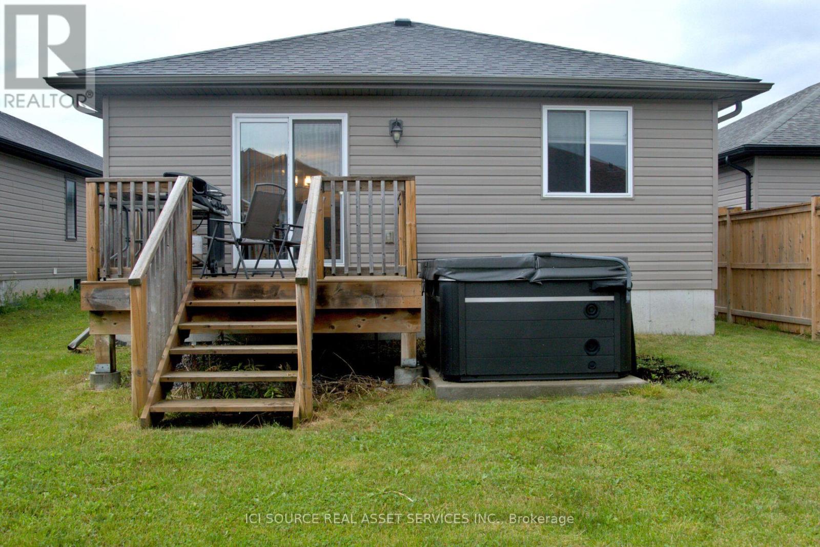 50 Deacon Place, Belleville, Ontario  K8P 0G4 - Photo 24 - X13827086