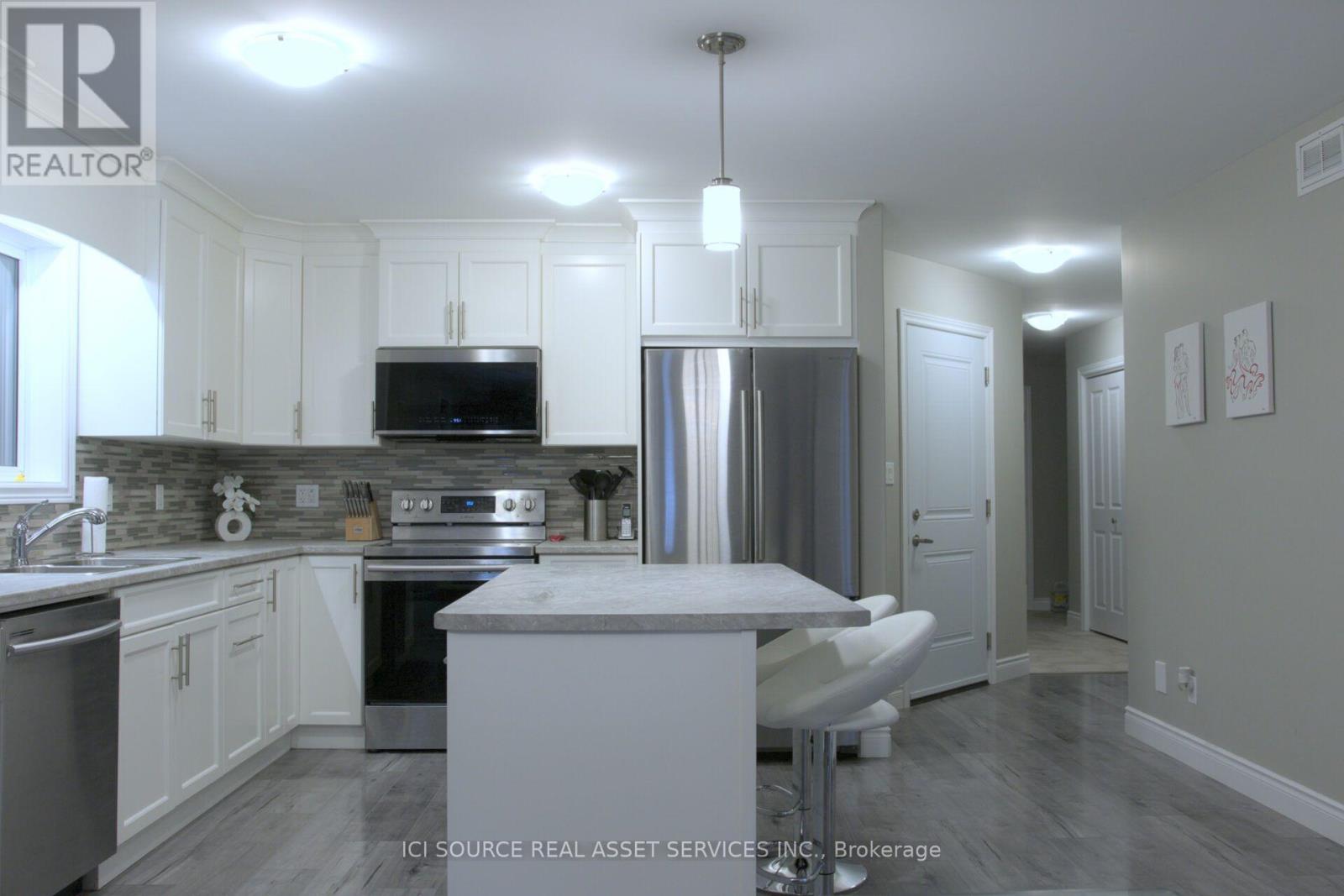 50 Deacon Place, Belleville, Ontario  K8P 0G4 - Photo 4 - X13827086