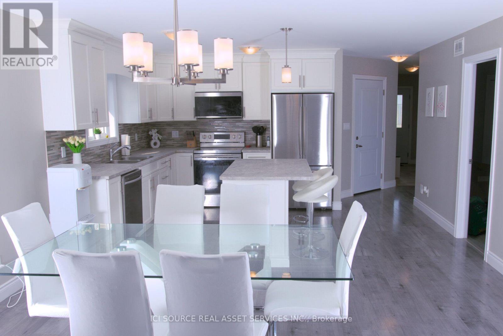 50 Deacon Place, Belleville, Ontario  K8P 0G4 - Photo 5 - X13827086