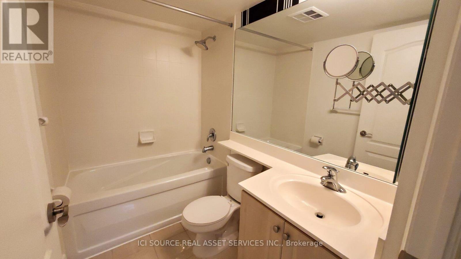 316 - 2119 Lake Shore Boulevard W, Toronto, Ontario  M8V 4E8 - Photo 9 - W13831556