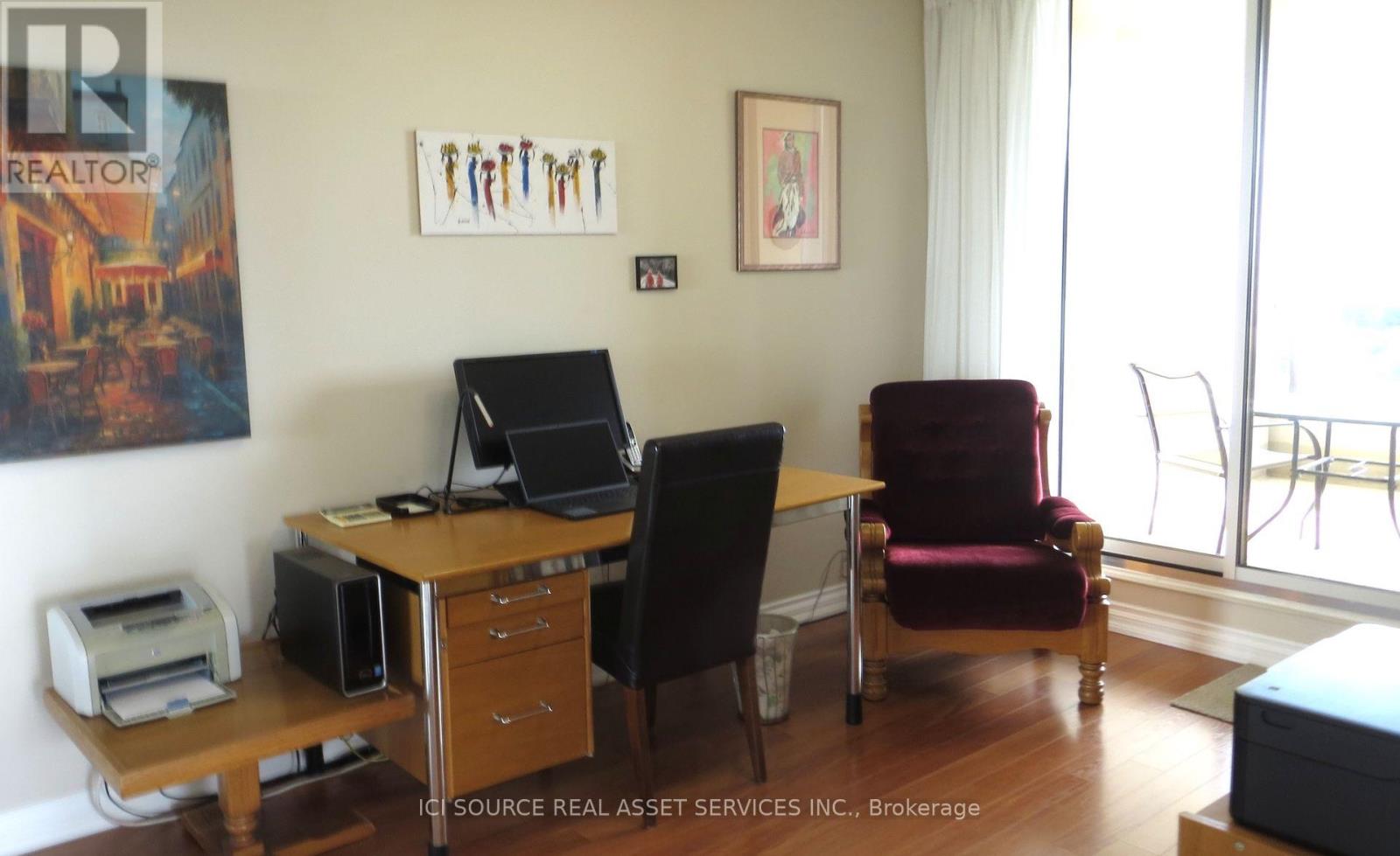 1702 - 50 Quebec Avenue, Toronto, Ontario  M6P 4B4 - Photo 17 - W13836760