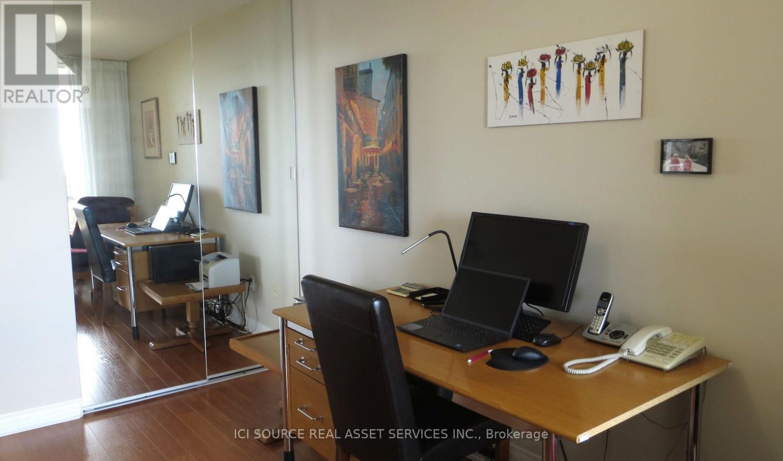 1702 - 50 Quebec Avenue, Toronto, Ontario  M6P 4B4 - Photo 18 - W13836760