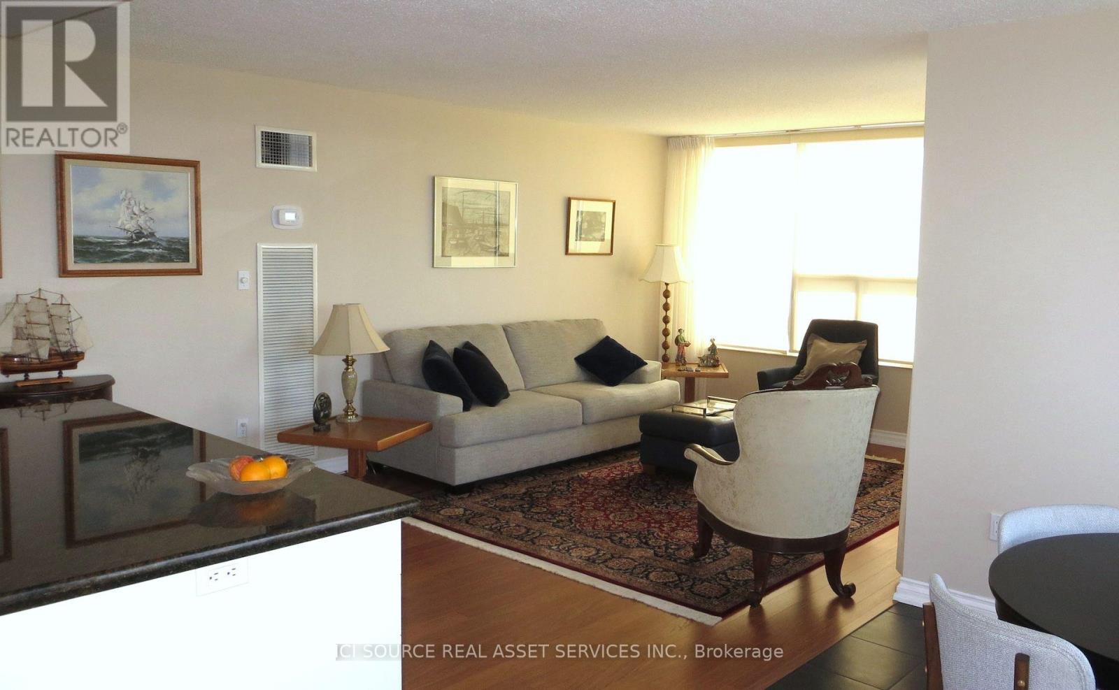 1702 - 50 Quebec Avenue, Toronto, Ontario  M6P 4B4 - Photo 3 - W13836760