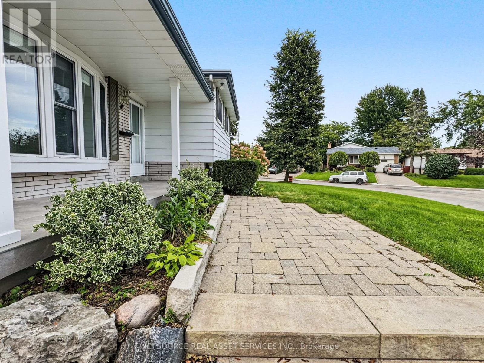 Upper Unit - 42 Follett Court, Ajax, Ontario  L1S 4V2 - Photo 16 - E13842350