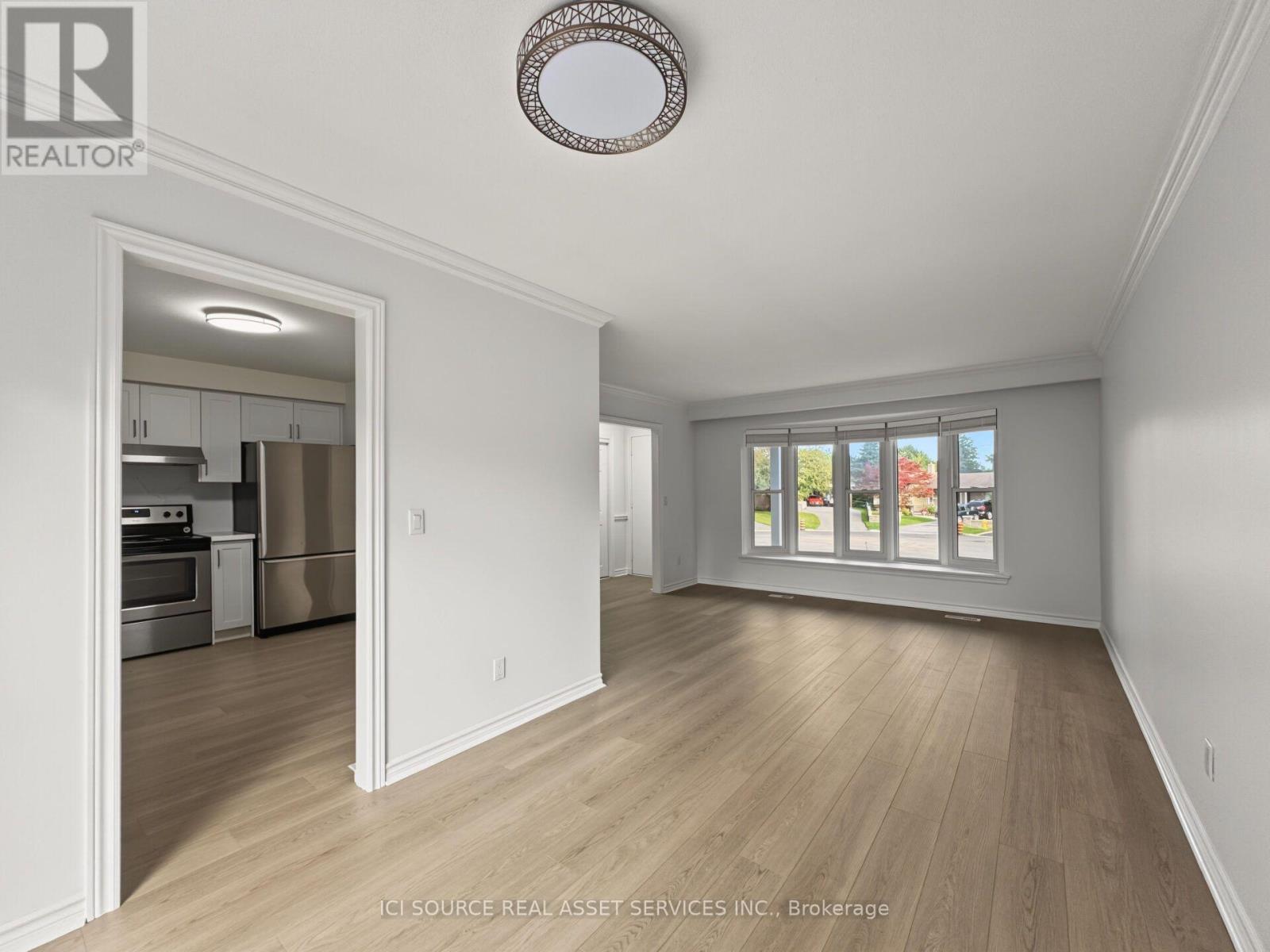 Upper Unit - 42 Follett Court, Ajax, Ontario  L1S 4V2 - Photo 3 - E13842350