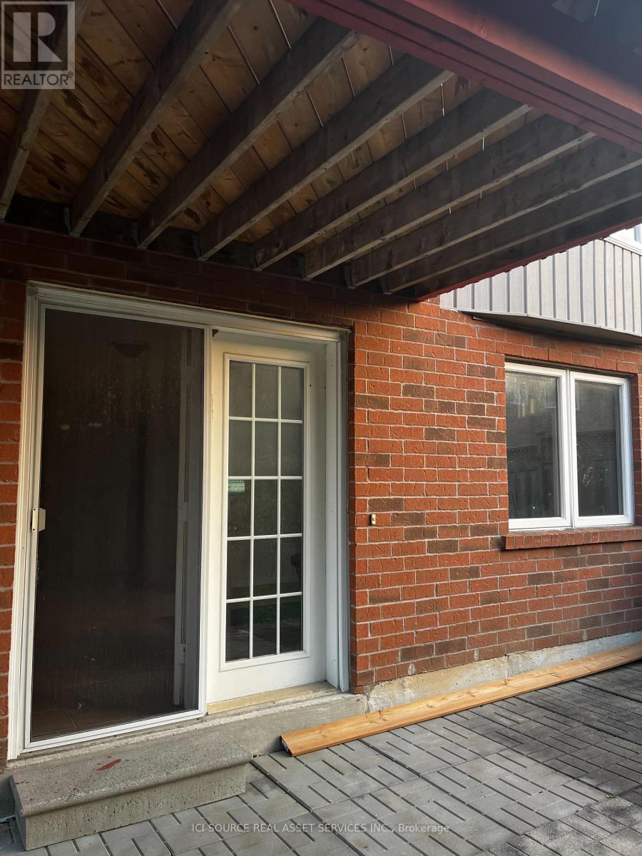 LOWER - 62 GROVER HILL AVENUE, Richmond Hill, Ontario