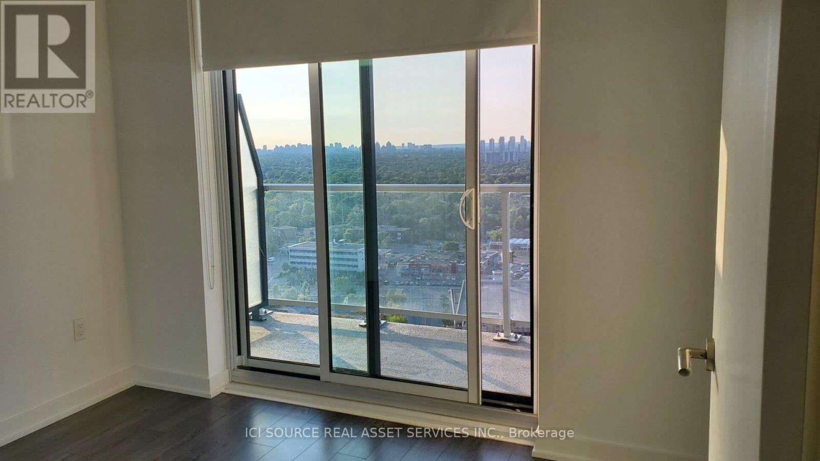 2206 - 50 O'neill Road, Toronto, Ontario  M3C 0R1 - Photo 5 - C13846766