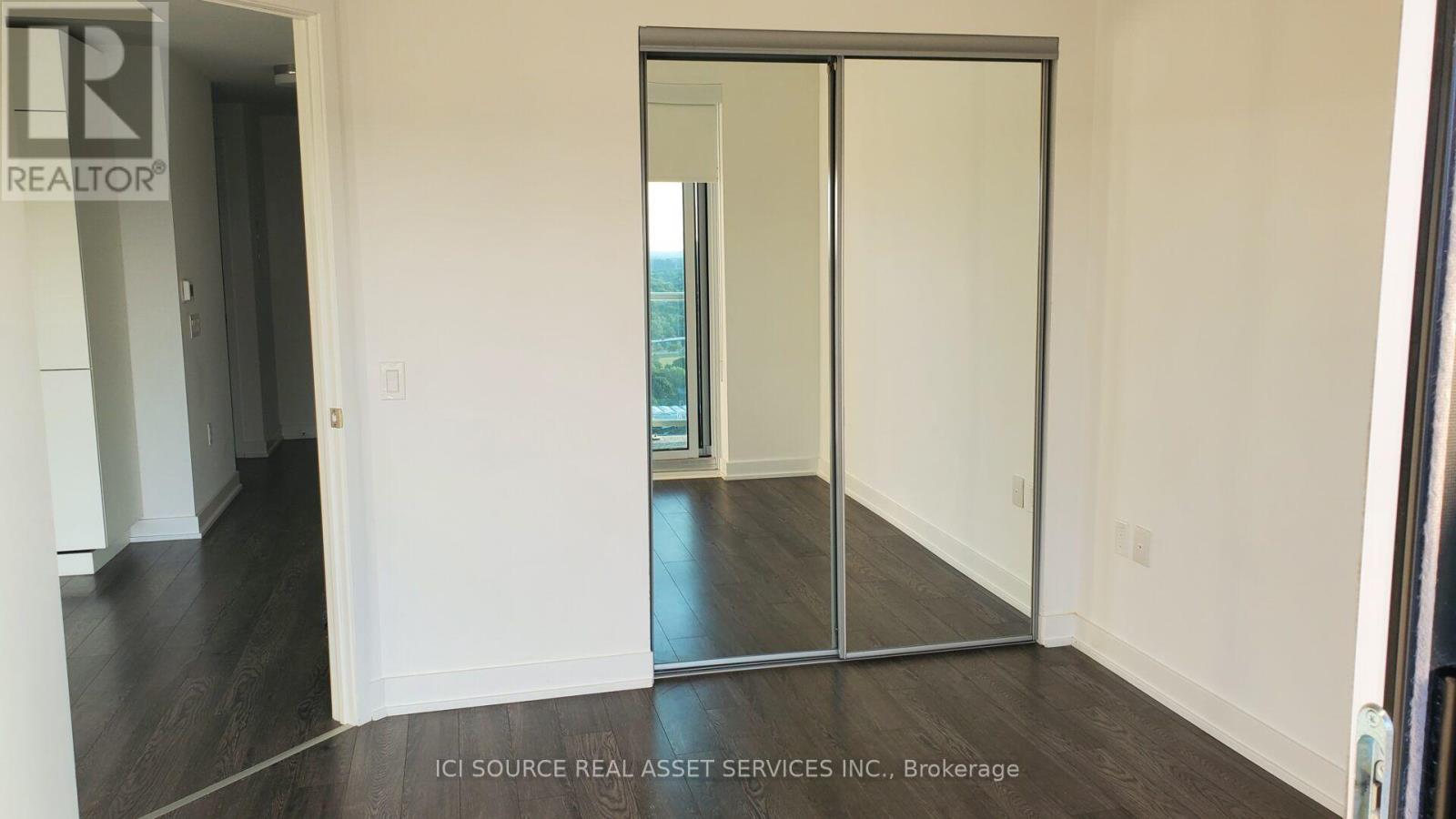 2206 - 50 O'neill Road, Toronto, Ontario  M3C 0R1 - Photo 7 - C13846766