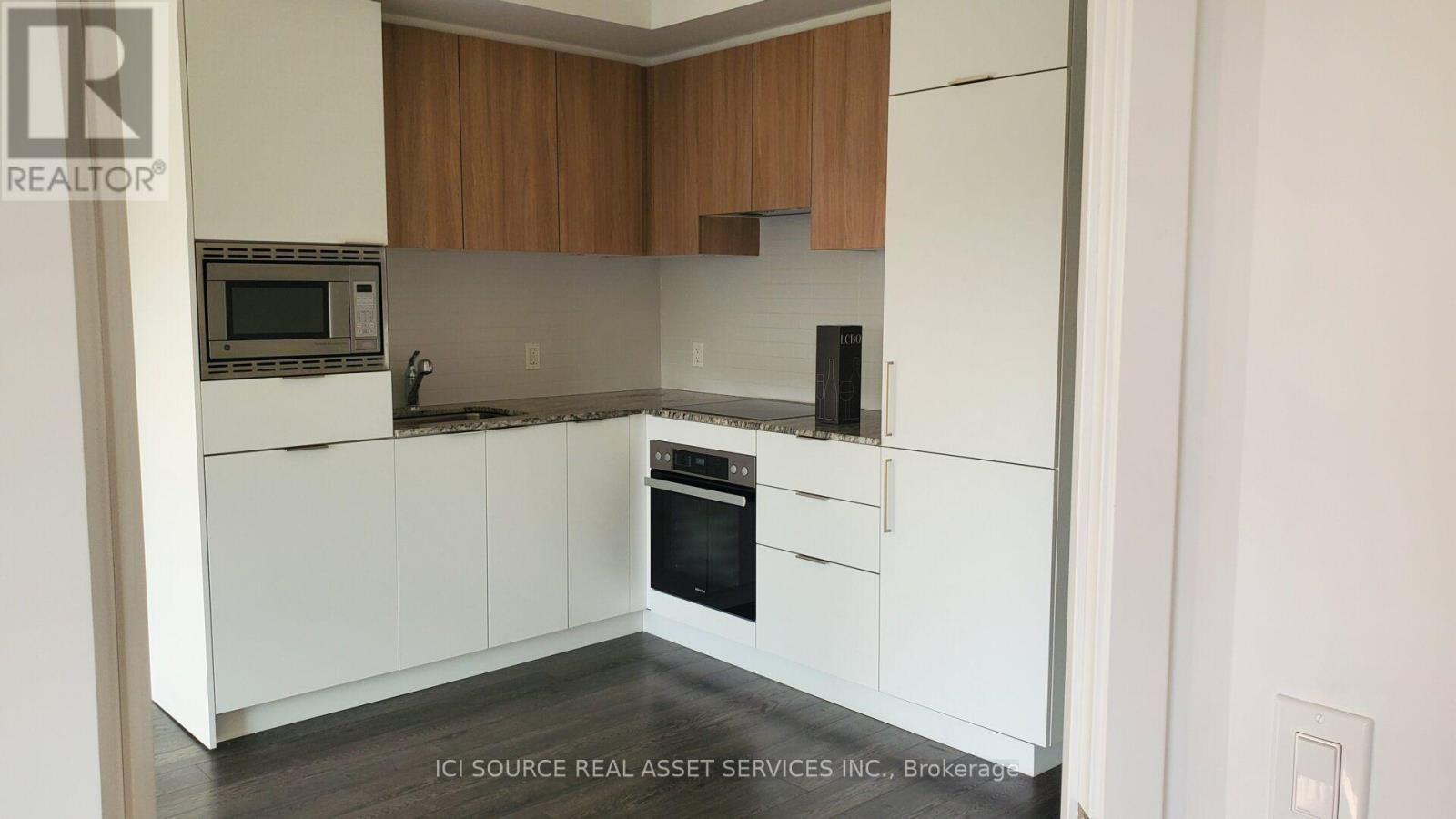 2206 - 50 O'neill Road, Toronto, Ontario  M3C 0R1 - Photo 9 - C13846766