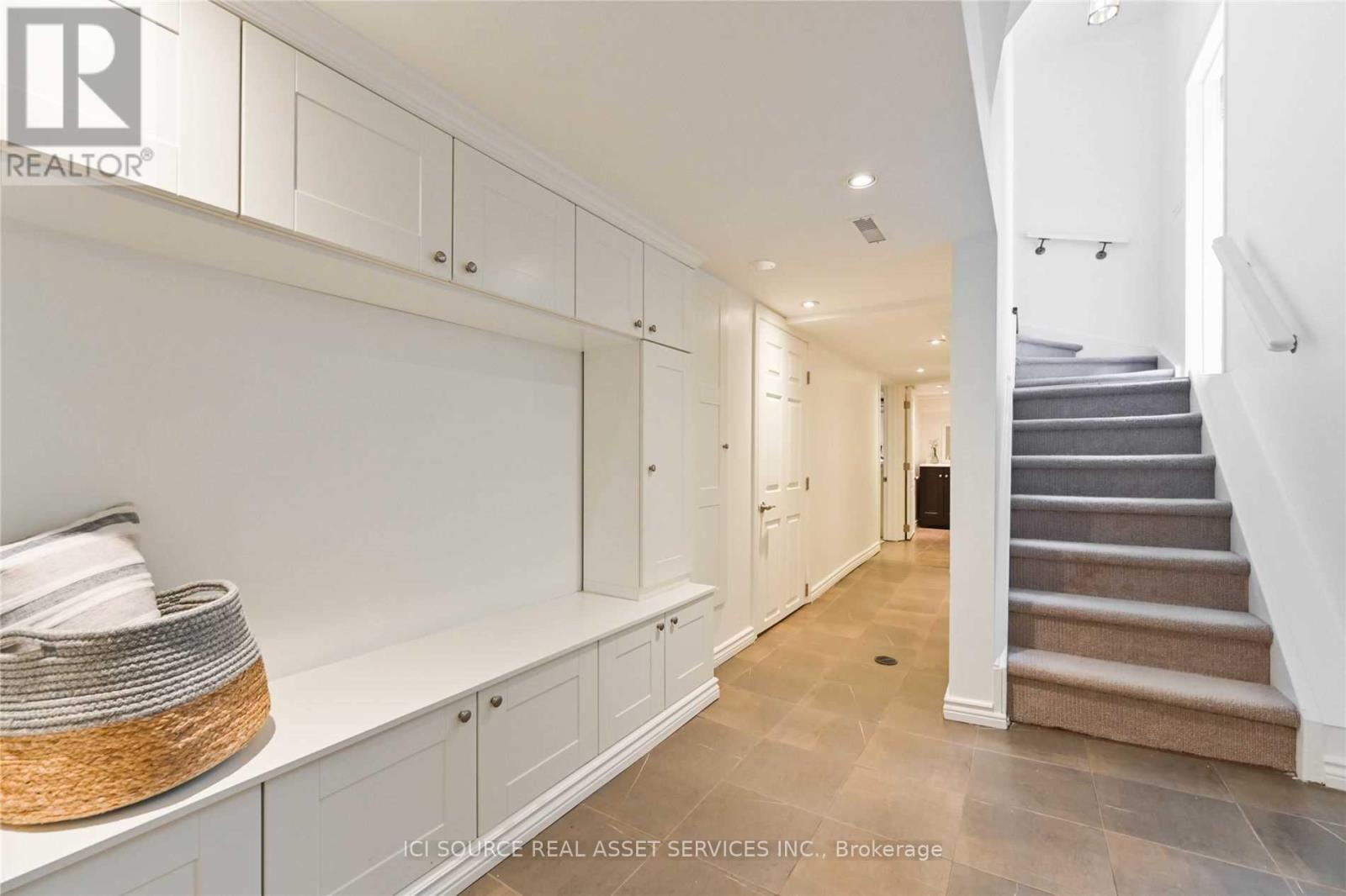 Lower - 25 Mann Avenue, Toronto, Ontario  M4S 2Y2 - Photo 5 - C13851430