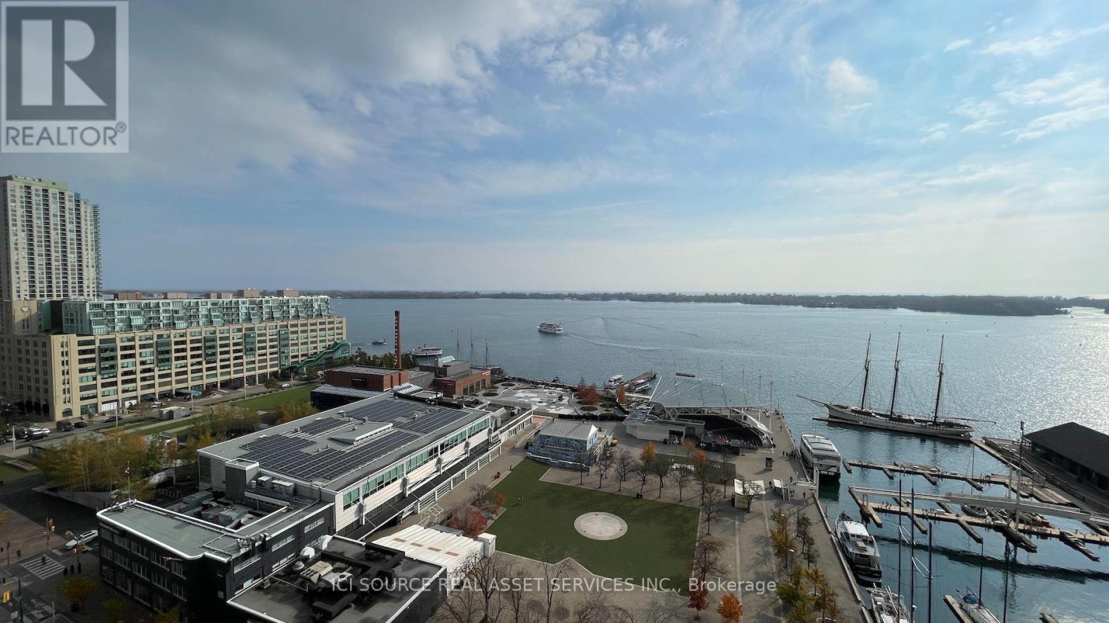 2019 - 230 Queens Quay W, Toronto, Ontario  M5J 2Y7 - Photo 12 - C13853076