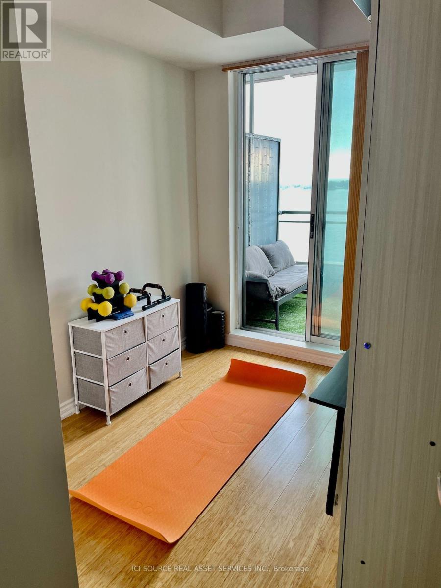 2019 - 230 Queens Quay W, Toronto, Ontario  M5J 2Y7 - Photo 27 - C13853076