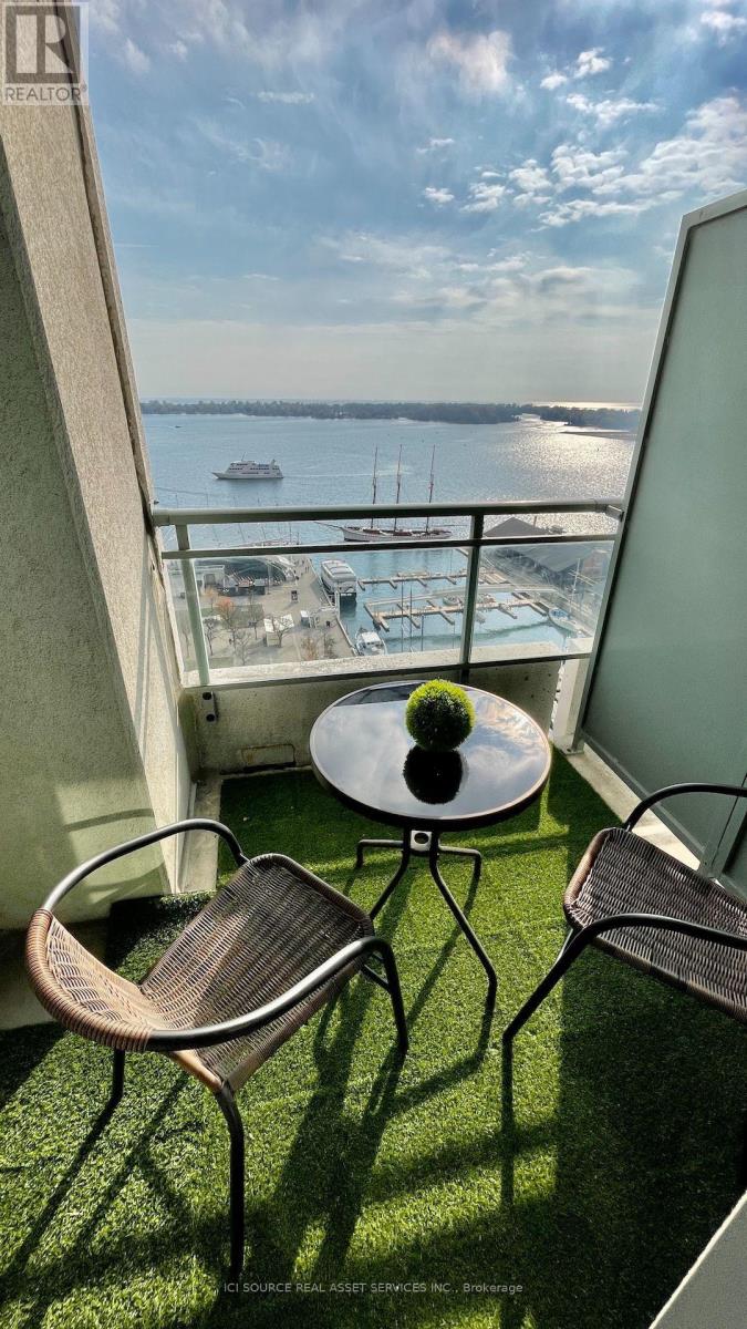 2019 - 230 Queens Quay W, Toronto, Ontario  M5J 2Y7 - Photo 9 - C13853076