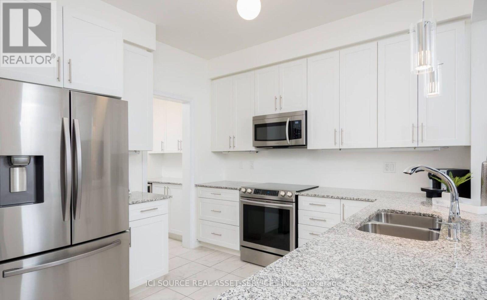 137 Allegranza Avenue, Vaughan, Ontario  L4H 4S1 - Photo 3 - N13853144
