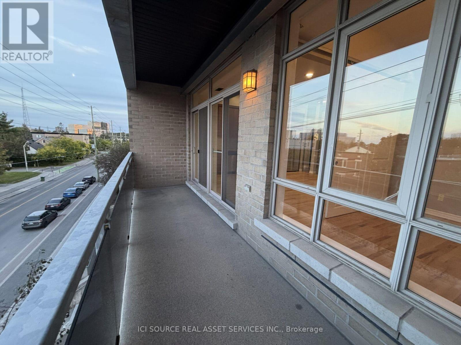 301 - 682 Churchill Avenue N, Ottawa, Ontario  K1Z 5G5 - Photo 3 - X13853098