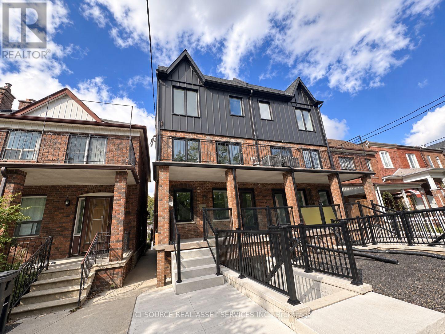 4 - 150 BRUNSWICK AVENUE, Toronto, Ontario