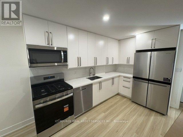 4 - 150 Brunswick Avenue, Toronto, Ontario  M5S 2M2 - Photo 2 - C13855778