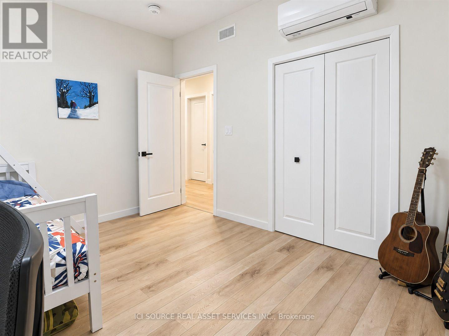 1221 Meadowlands Drive E, Ottawa, Ontario  K2E 6K2 - Photo 3 - X13859586