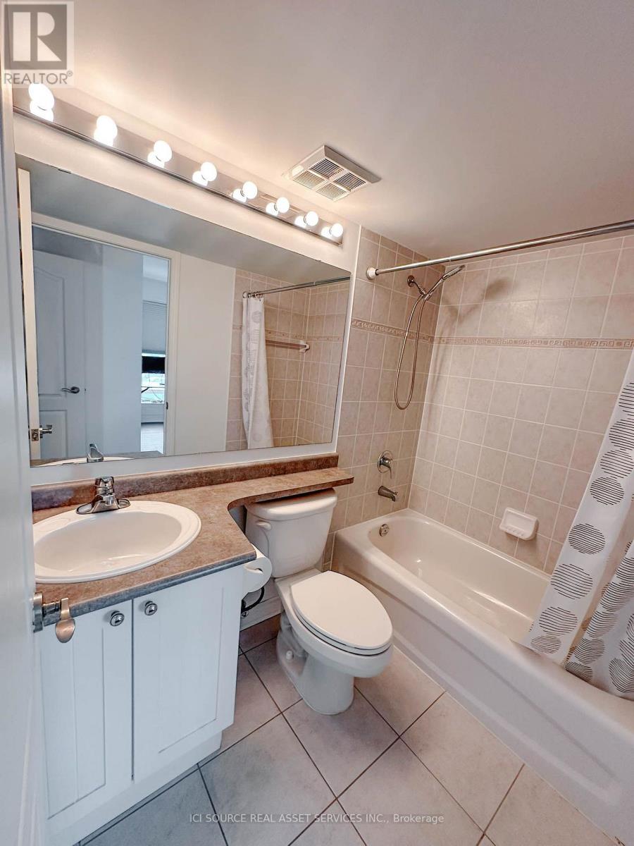 901 - 935 Sheppard Avenue W, Toronto, Ontario  M3H 2T7 - Photo 17 - C13860528