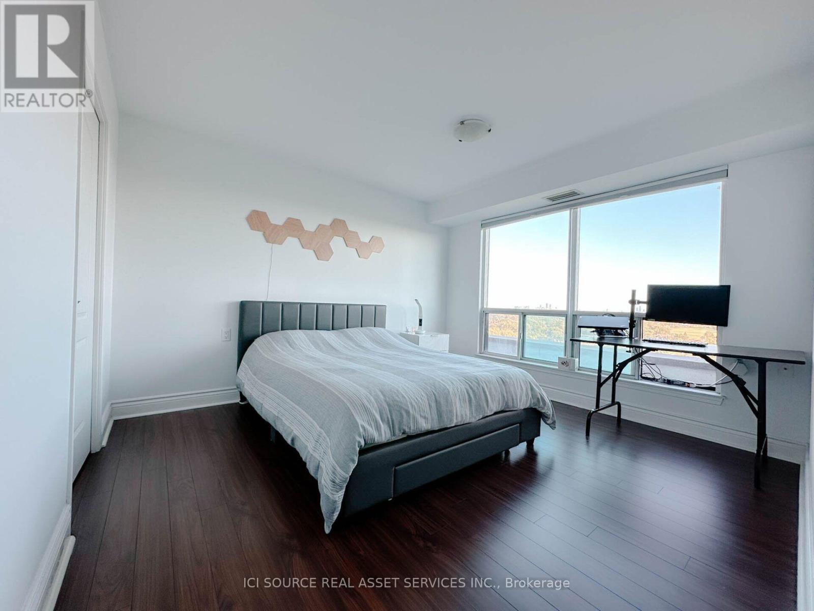 901 - 935 Sheppard Avenue W, Toronto, Ontario  M3H 2T7 - Photo 18 - C13860528
