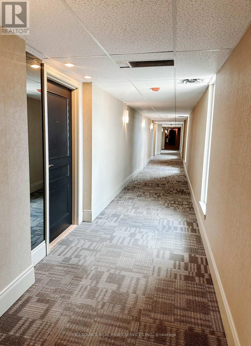 901 - 935 Sheppard Avenue W, Toronto, Ontario  M3H 2T7 - Photo 21 - C13860528
