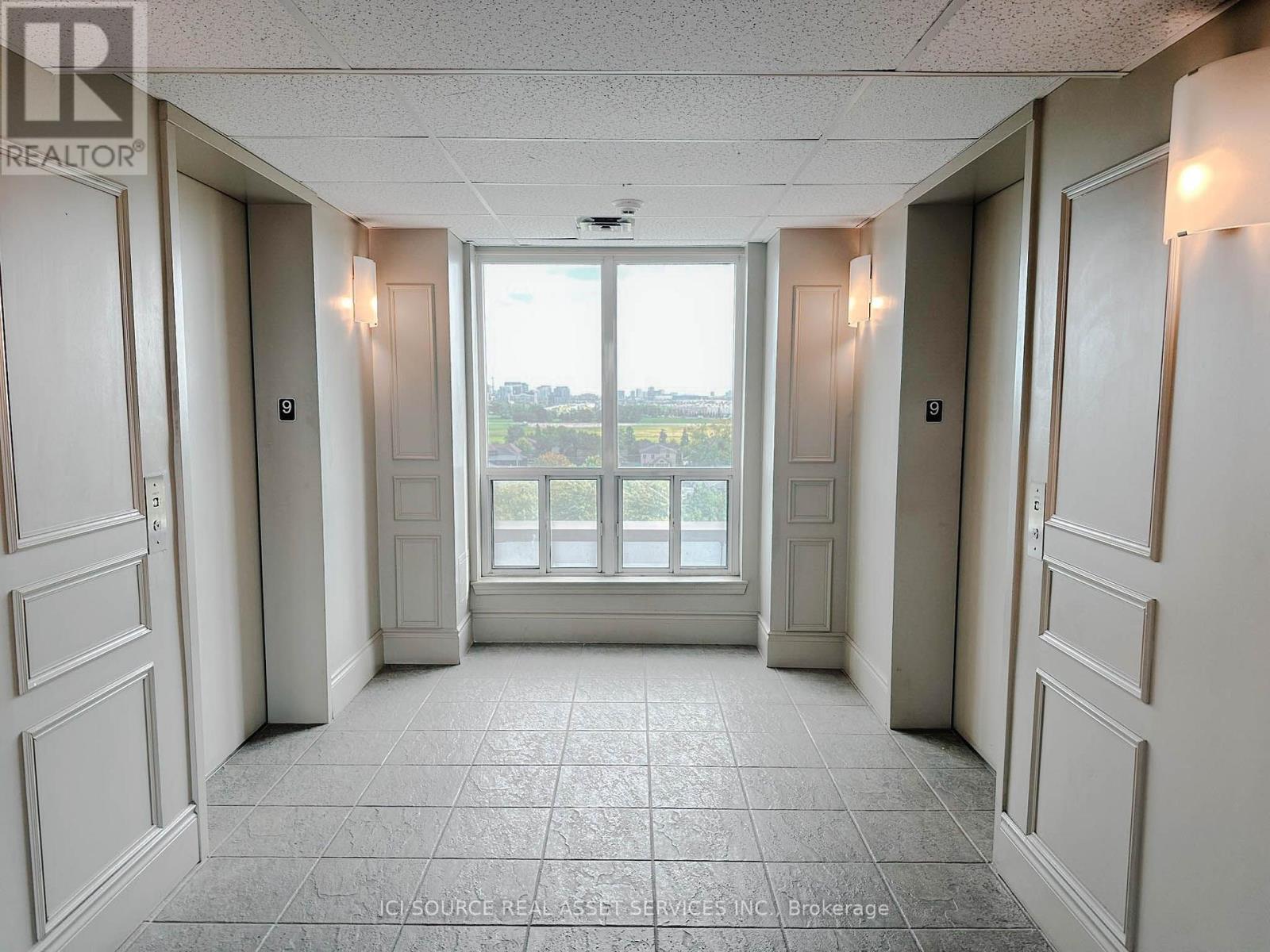 901 - 935 Sheppard Avenue W, Toronto, Ontario  M3H 2T7 - Photo 22 - C13860528