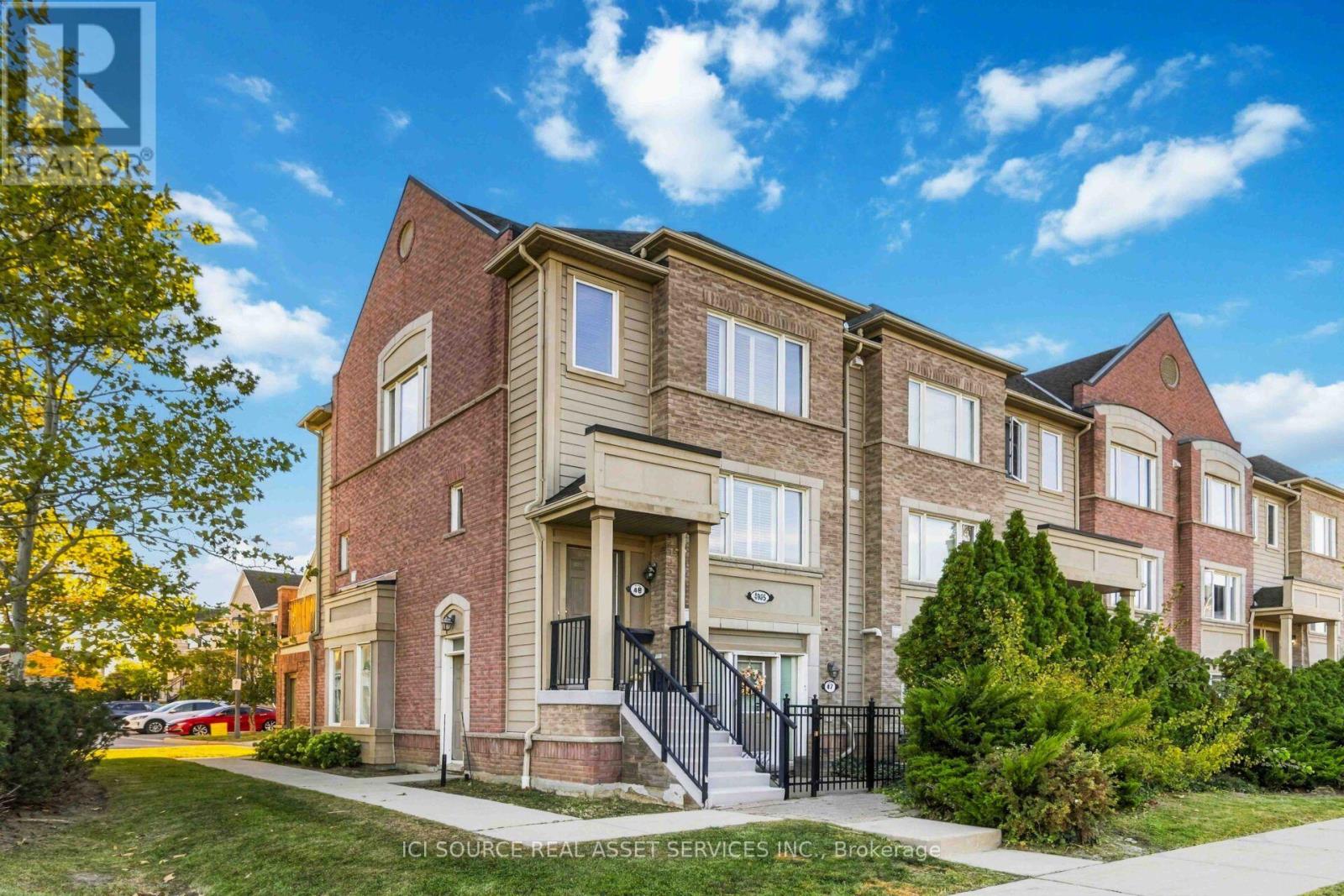 48 - 4985 Southampton Drive, Mississauga, Ontario  L5M 8C6 - Photo 2 - W13865434