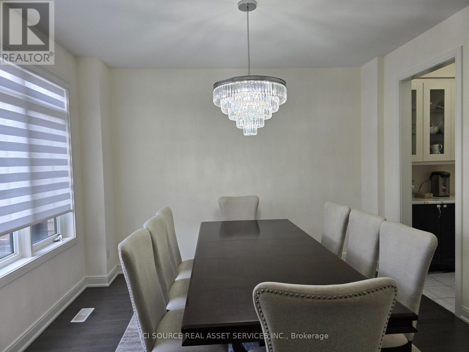 31 Nightjar Drive, Brampton, Ontario  L7A 5A1 - Photo 6 - W13876298