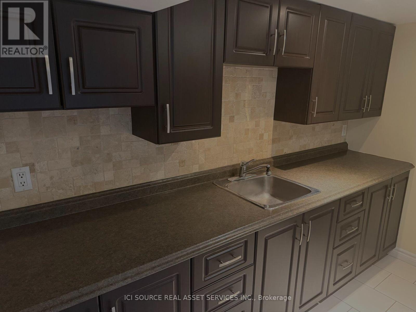 Lower Level - 17 Hubert Avenue, Toronto, Ontario  M1K 1Z7 - Photo 5 - E13879576