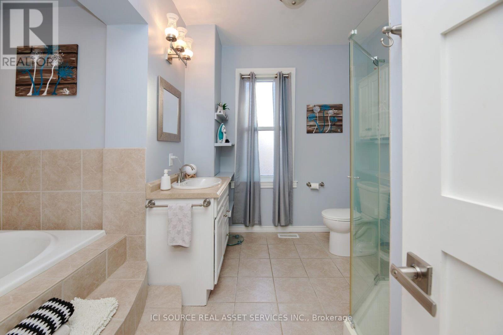 95 Robertson Avenue, Chatham-Kent, Ontario  N7M 3A7 - Photo 13 - X13884246