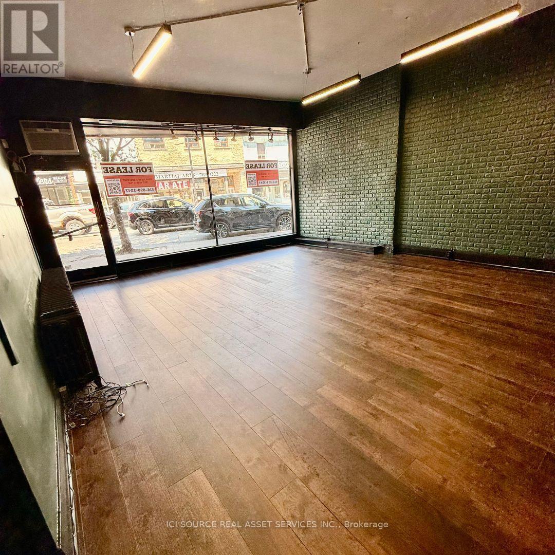 3097 Dundas Street W, Toronto, Ontario  M6P 1Z9 - Photo 3 - W13885114