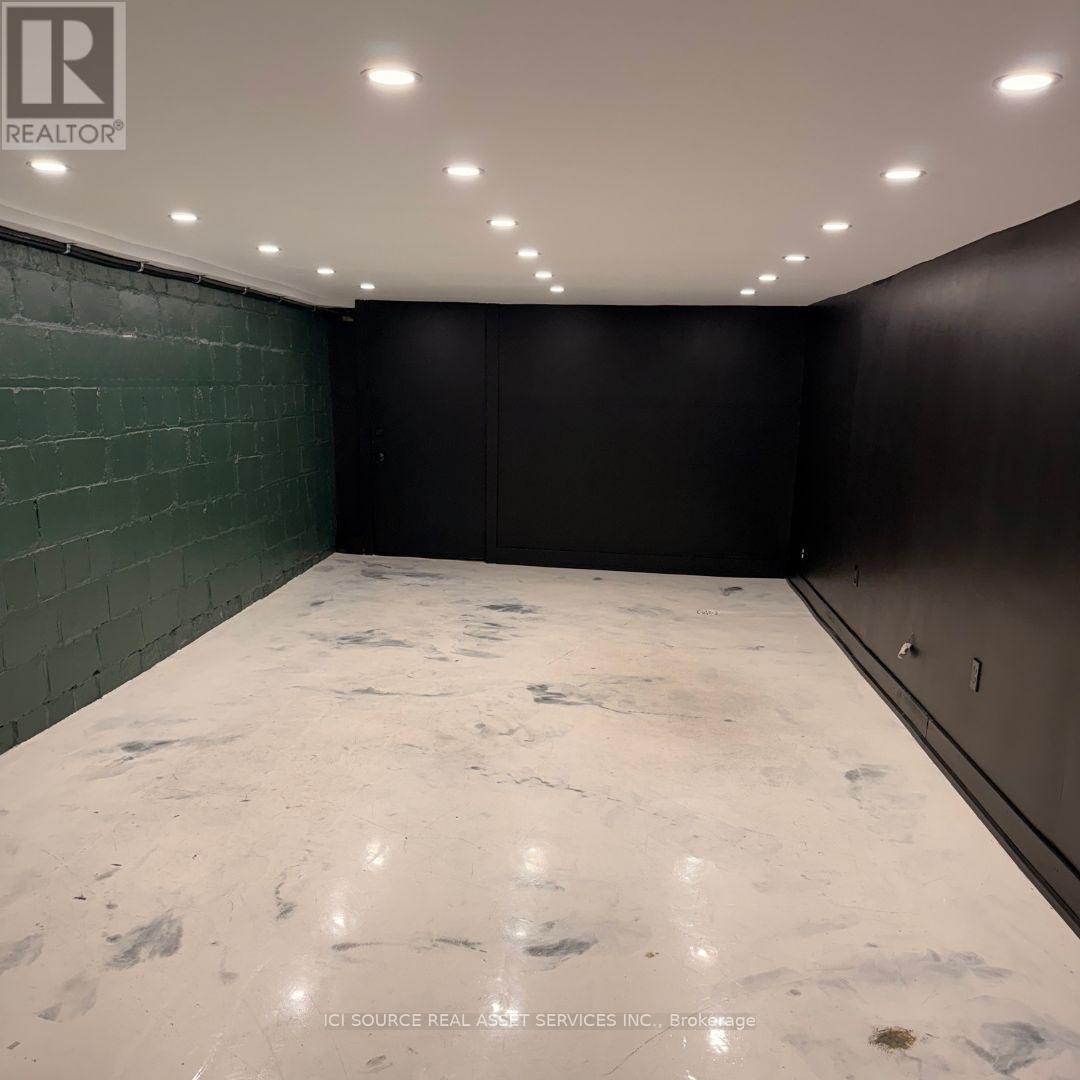 3097 Dundas Street W, Toronto, Ontario  M6P 1Z9 - Photo 6 - W13885114
