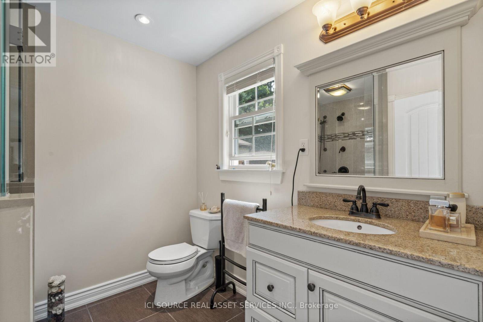 109 Highland Lane, Richmond Hill, Ontario  L4C 3S1 - Photo 19 - N14029016