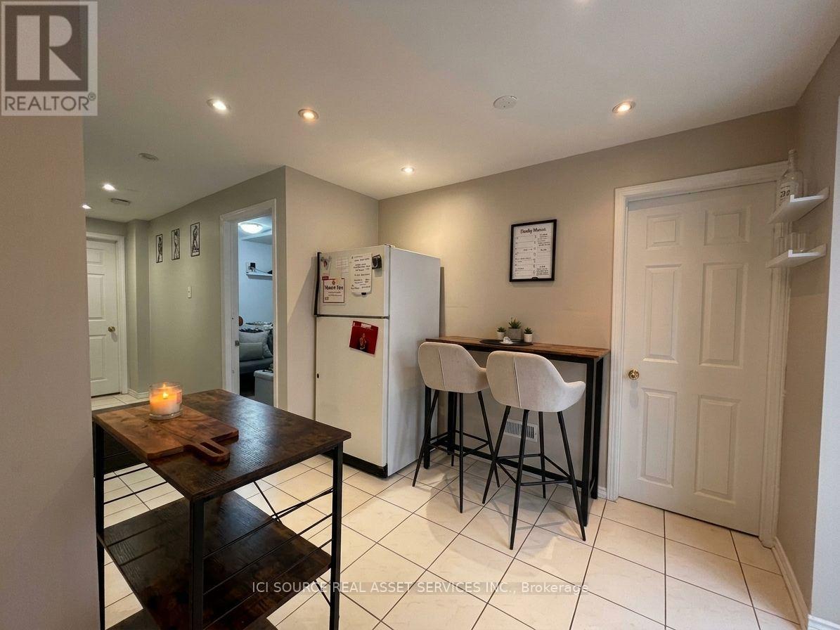 Basement - 5 America Avenue, Vaughan, Ontario  L6A 2Y1 - Photo 9 - N14030152