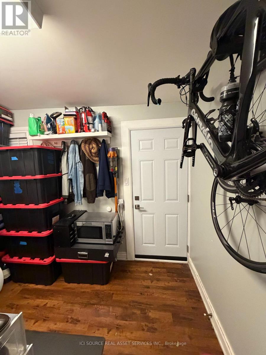 1 (2nd Floor) - 399 Roncesvalles Avenue, Toronto, Ontario  M6R 2N1 - Photo 17 - W14030146