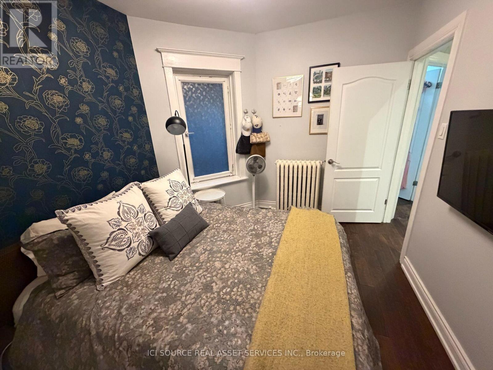1 (2nd Floor) - 399 Roncesvalles Avenue, Toronto, Ontario  M6R 2N1 - Photo 7 - W14030146