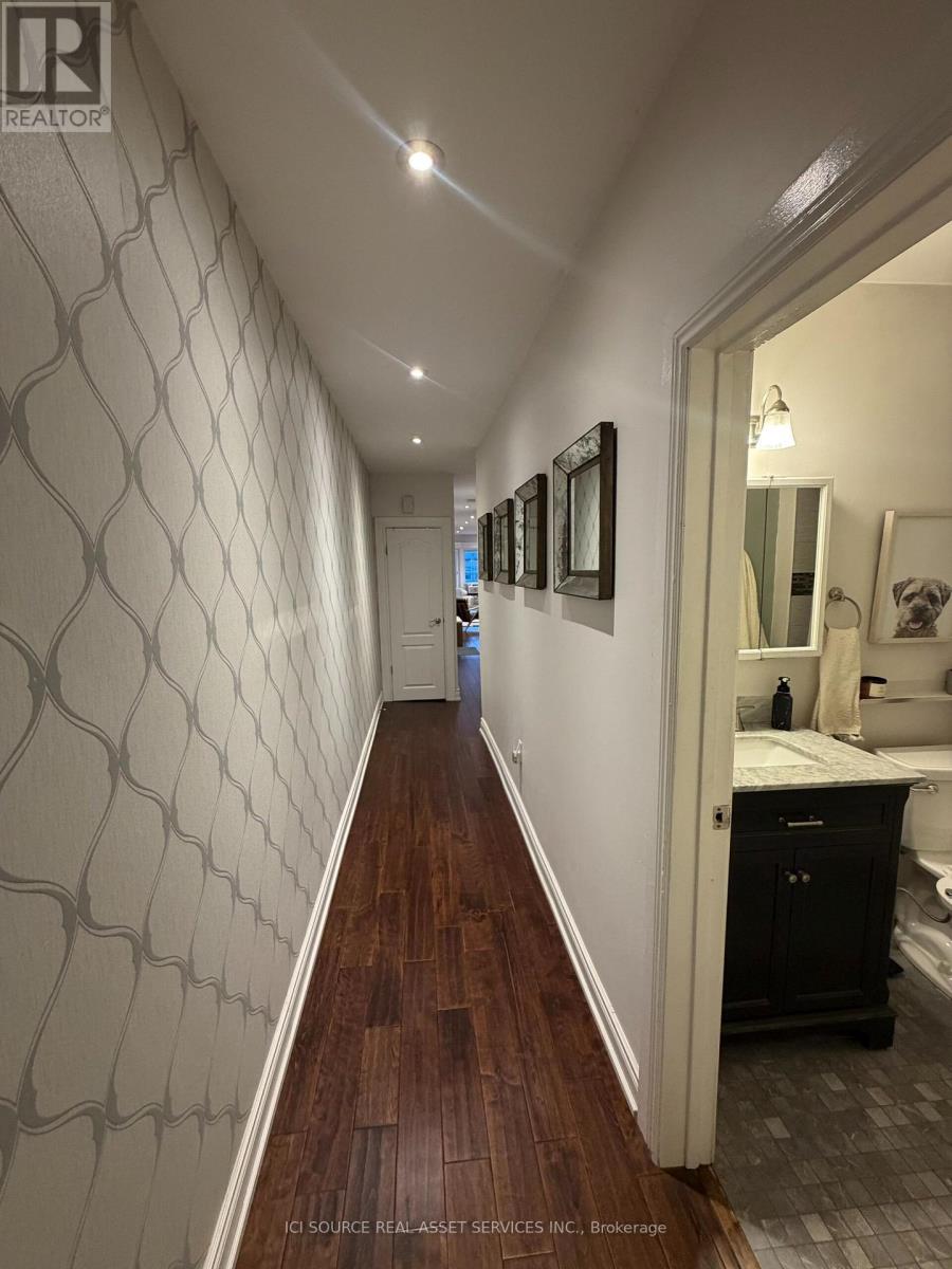1 (2nd Floor) - 399 Roncesvalles Avenue, Toronto, Ontario  M6R 2N1 - Photo 8 - W14030146