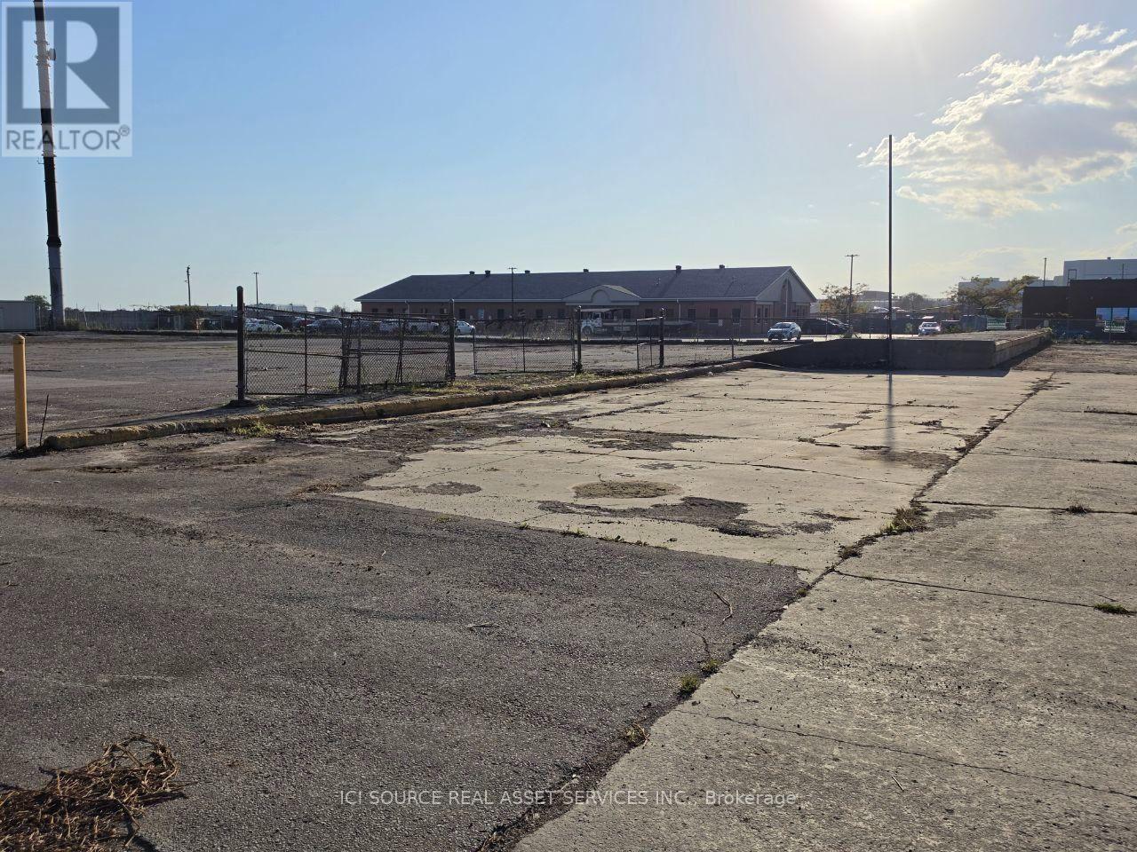 501 Wentworth Street W, Oshawa, Ontario  L1J 6G5 - Photo 5 - E14030858