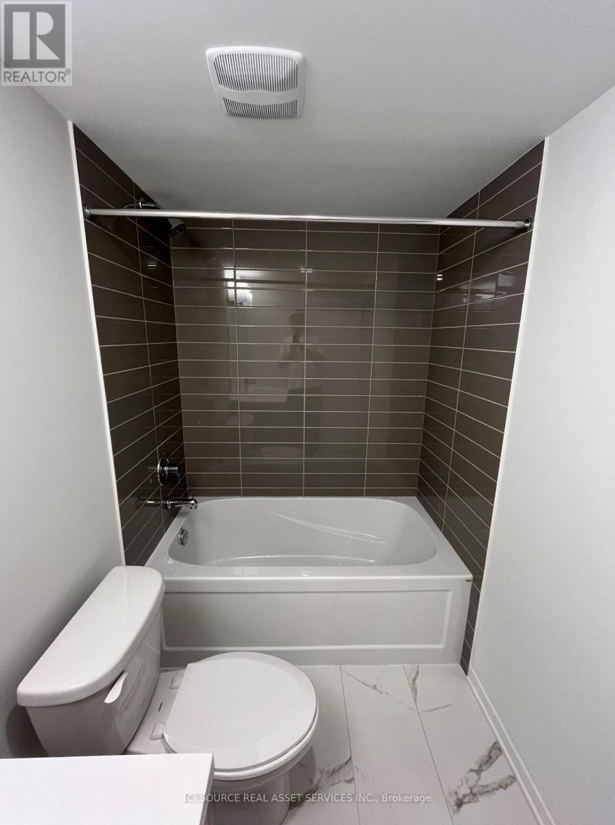 230 - 131 Honeycrisp Crescent, Vaughan, Ontario  L4K 0N7 - Photo 14 - N14079728
